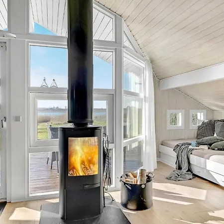 Feriehus Lovely In With Wifi